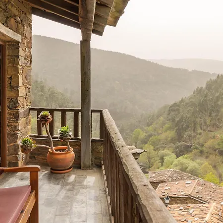 Cerdeira - Home For Creativity Country house