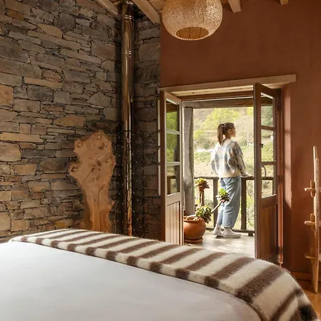 Country house Cerdeira - Home For Creativity