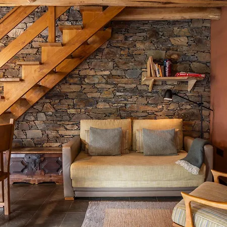 Cerdeira - Home For Creativity Country house