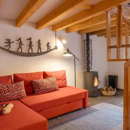 Country house Cerdeira - Home For Creativity *