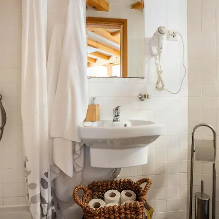 Cerdeira - For Creativity * Lousã