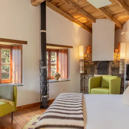 Cerdeira - Home For Creativity Country house