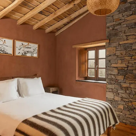 Country house Cerdeira - Home For Creativity