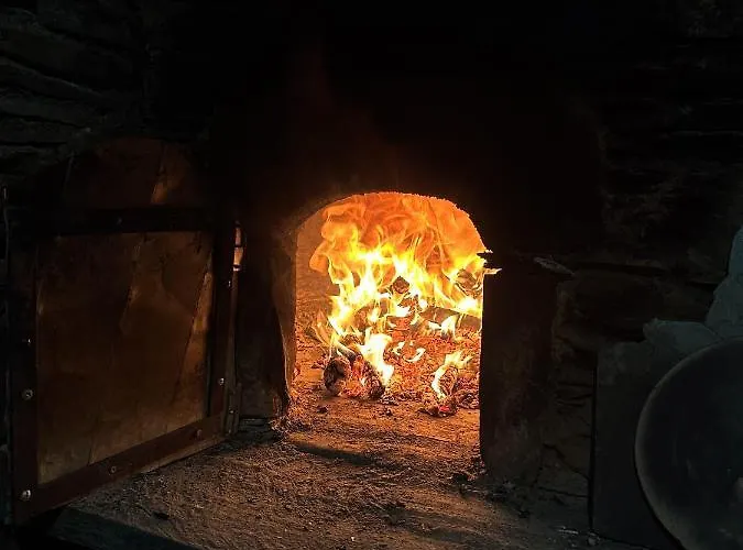 Cerdeira - For Creativity בית כפרי