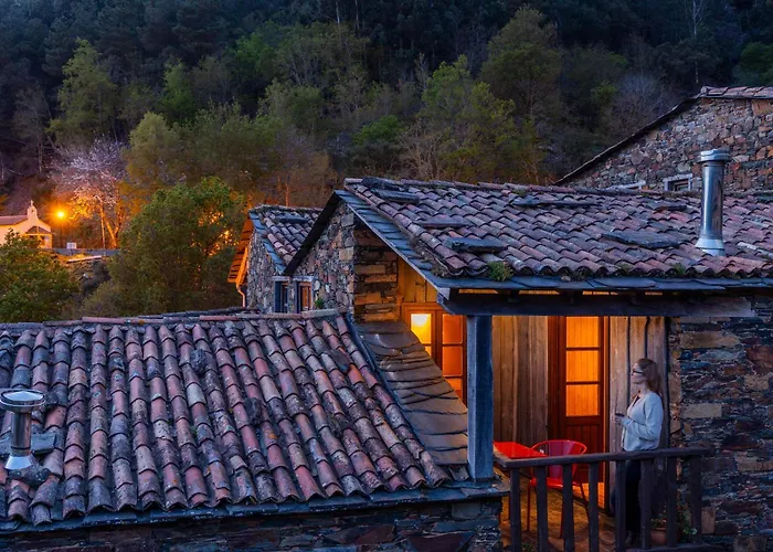 בית כפרי Cerdeira - For Creativity *