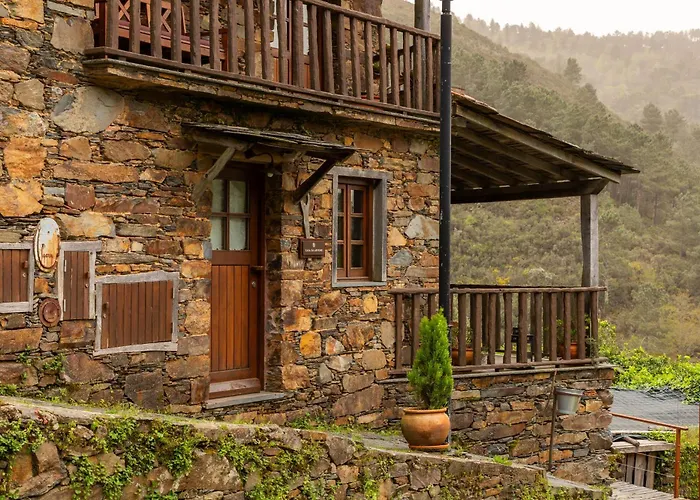 منزل ريفي Cerdeira - For Creativity Lousã