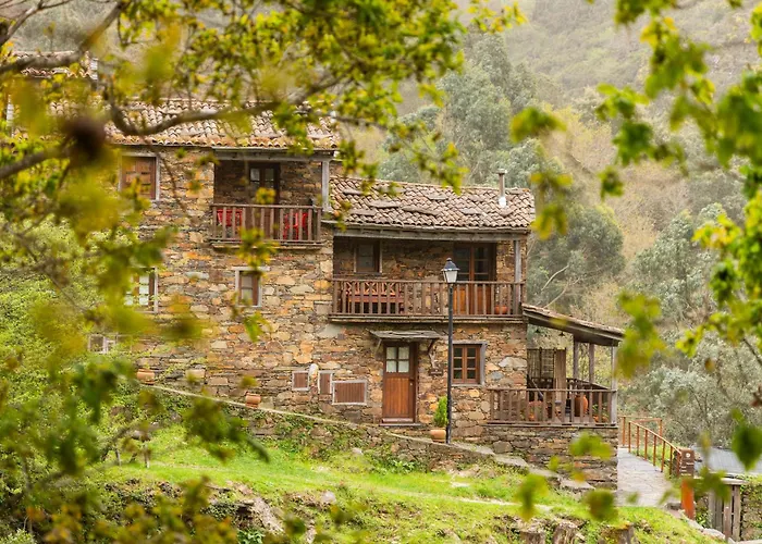 منزل ريفي Cerdeira - For Creativity *