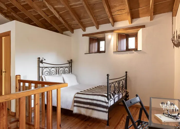 Cerdeira - For Creativity منزل ريفي Lousã