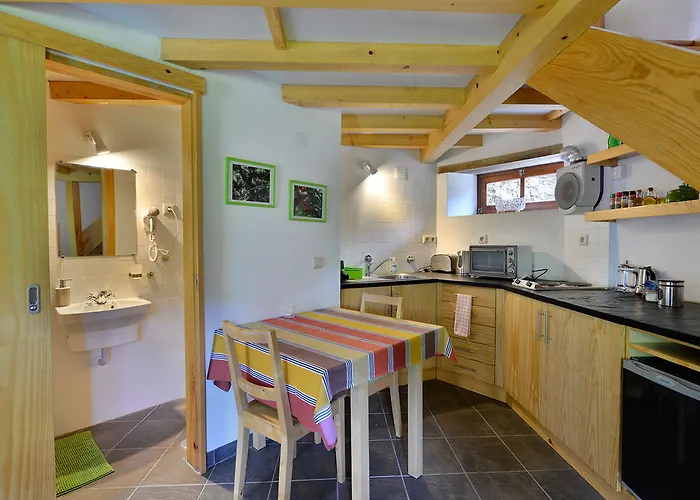 Cerdeira - For Creativity בית כפרי