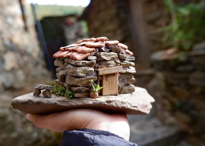 Cerdeira - For Creativity בית כפרי *